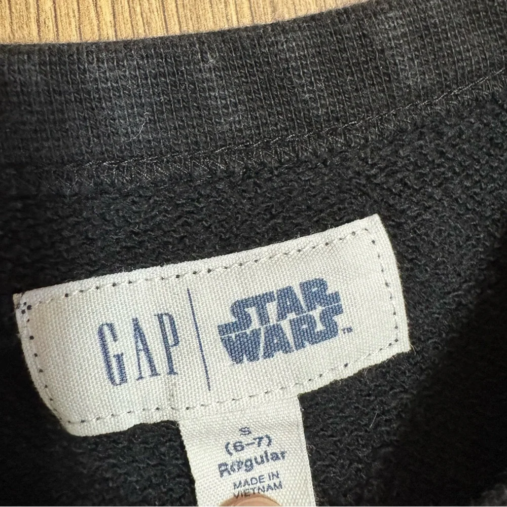 Gap X Star Wars Kids Crewneck Sweatshirt Size 6-7 Longsleeve Black Pullover